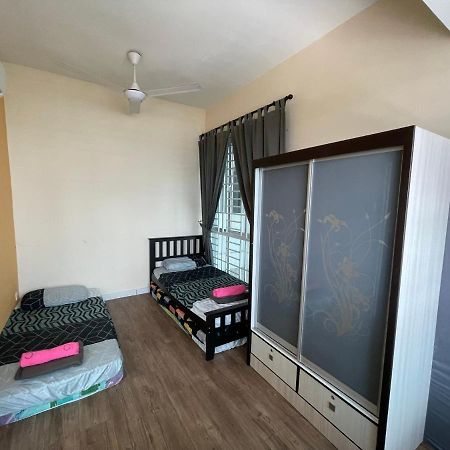 Baojuwu@2 Bedrooms Akademik Suites Austin Height Johor Bahru Exterior foto